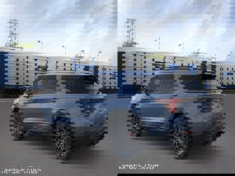 New 2026 Ford Explorer ST image 4
