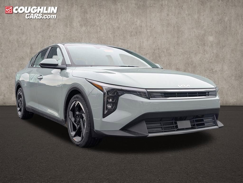 New 2026 Kia K4 EX 360° Tour