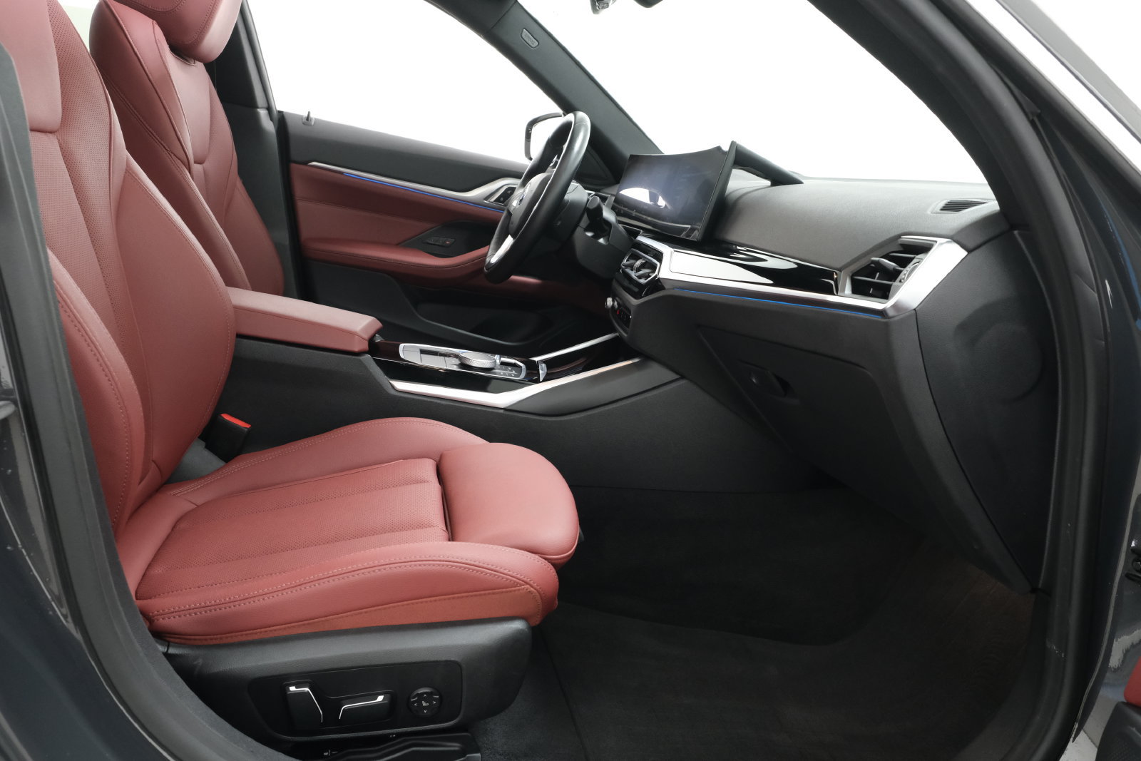 Used 2024 BMW i4 eDrive35 w/ Premium Package RWD image 36