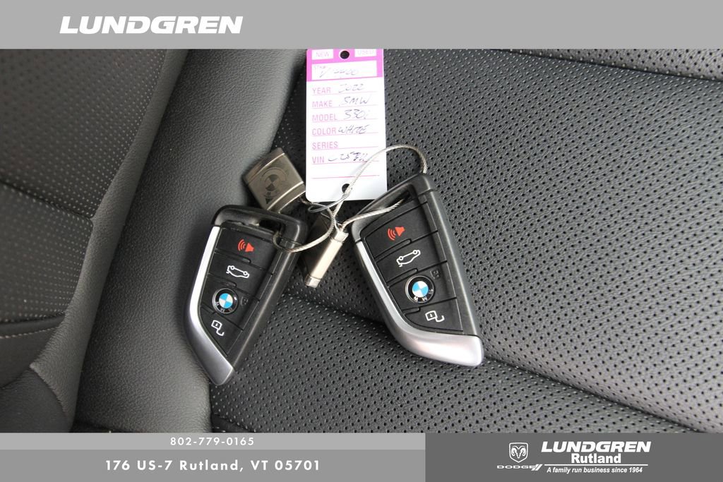 Used 2022 BMW 330i xDrive Sedan w/ Premium Package image 28