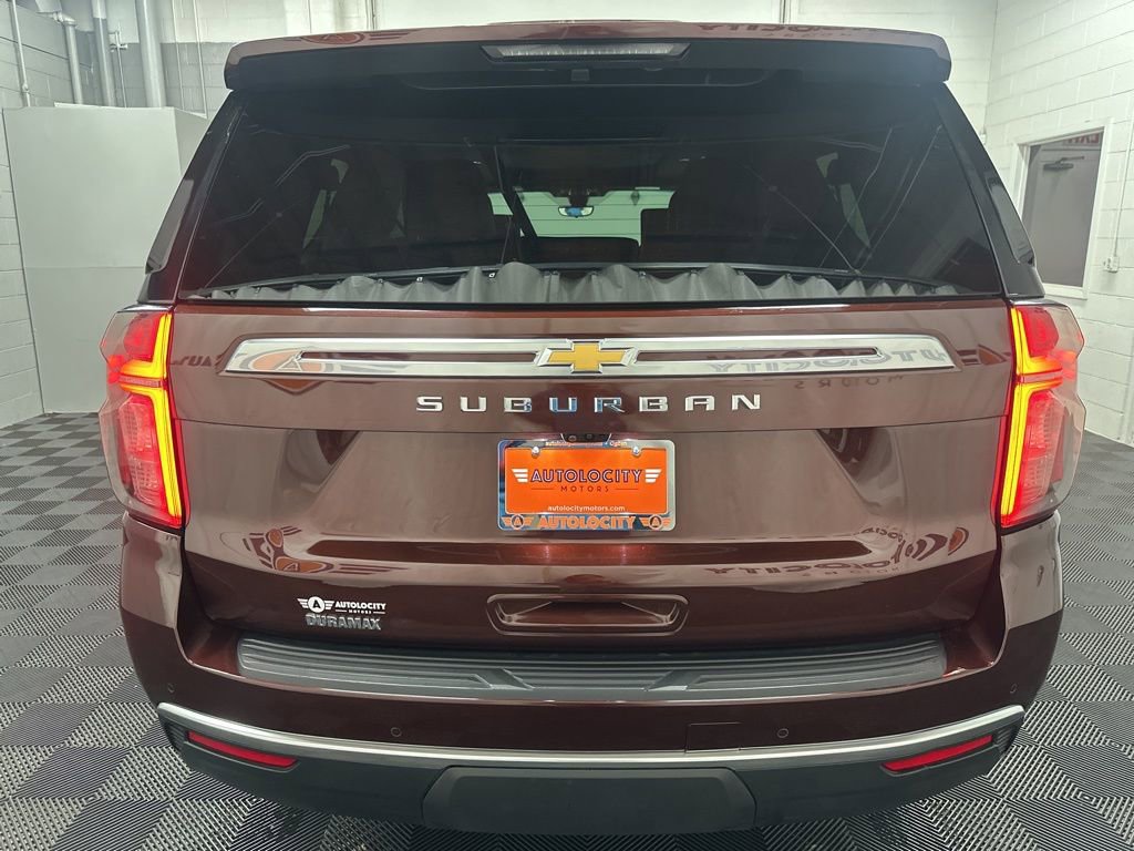 Used 2023 Chevrolet Suburban High Country AWD/4WD image 8