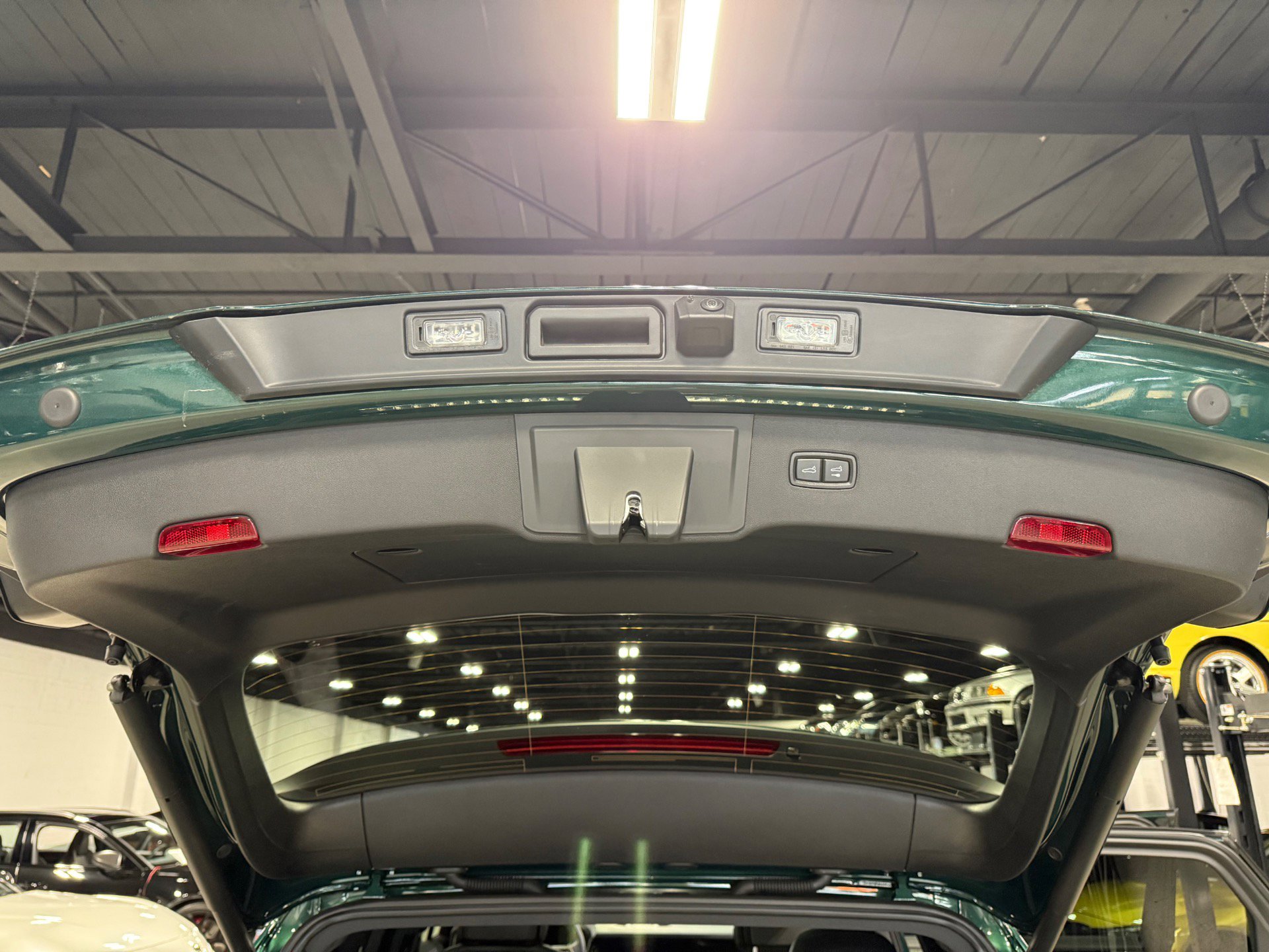 Used 2024 Porsche Cayenne S image 49