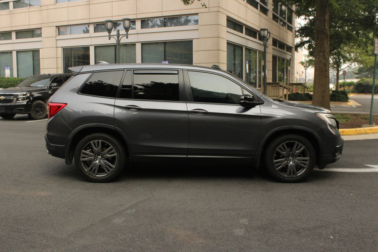 Used 2021 Honda Passport EX-L image 6