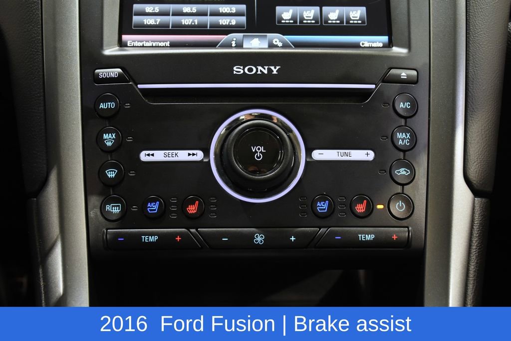 Used 2016 Ford Fusion Titanium AWD/4WD image 21