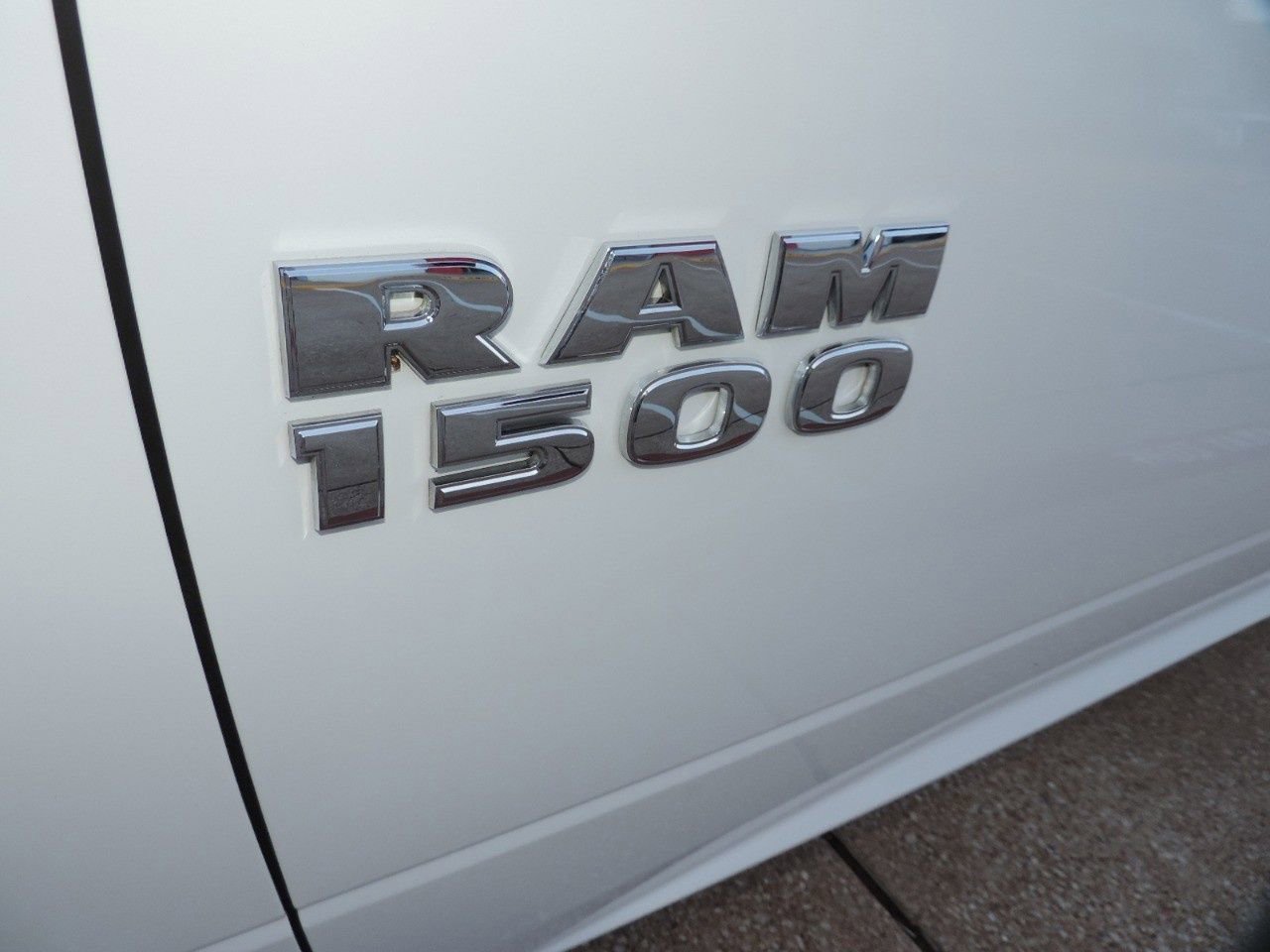 Used 2016 RAM 1500 Classic SLT image 11