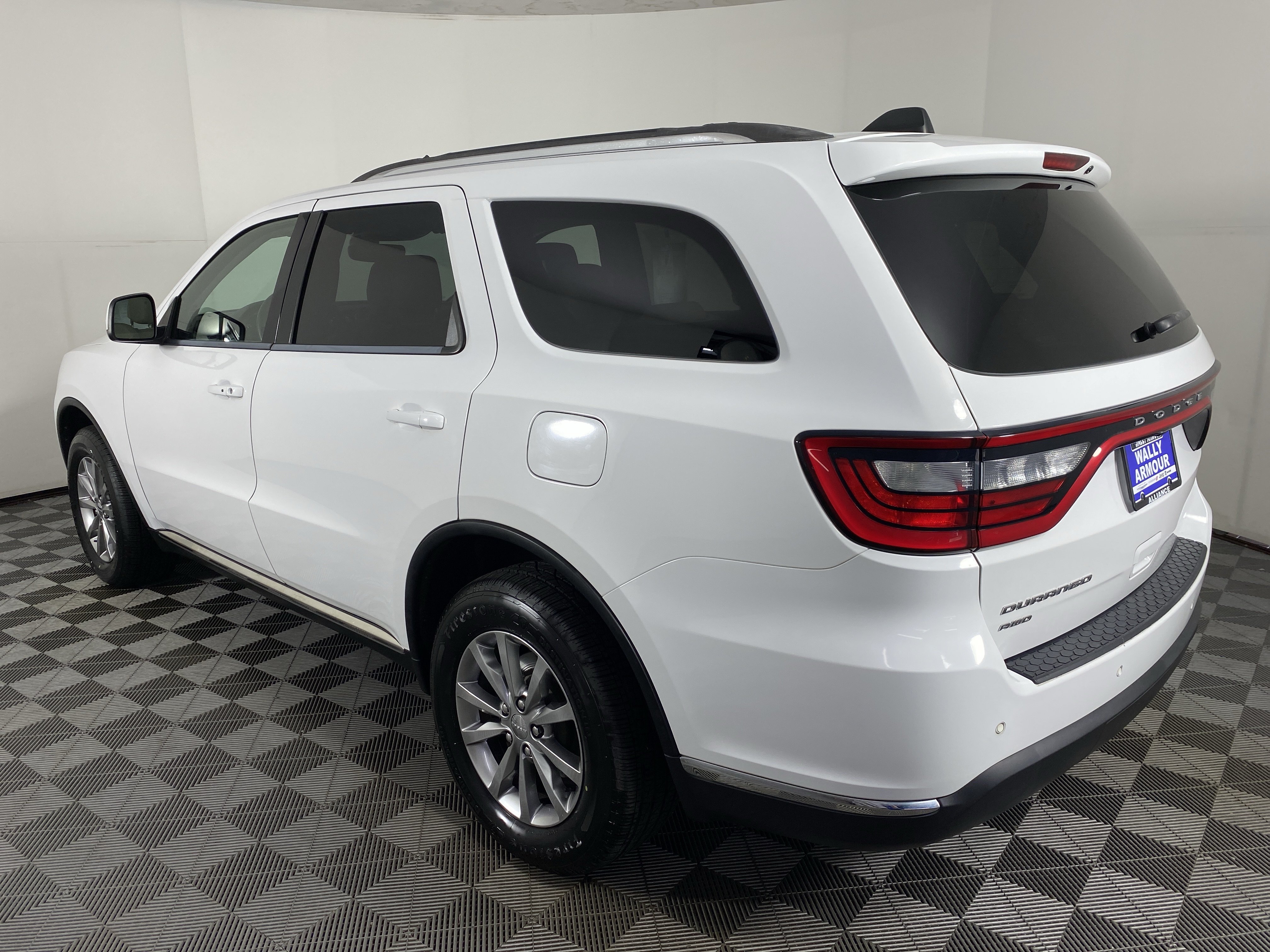 Used 2017 Dodge Durango SXT w/ Quick Order Package 23B AWD/4WD image 9