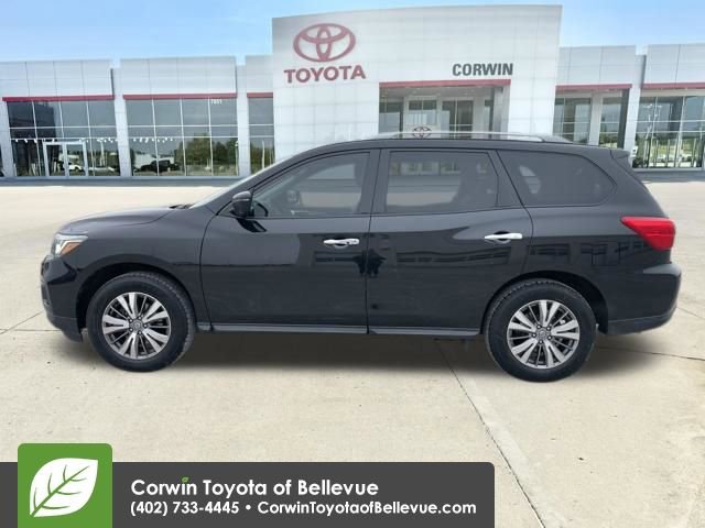 Used 2019 Nissan Pathfinder SL image 2