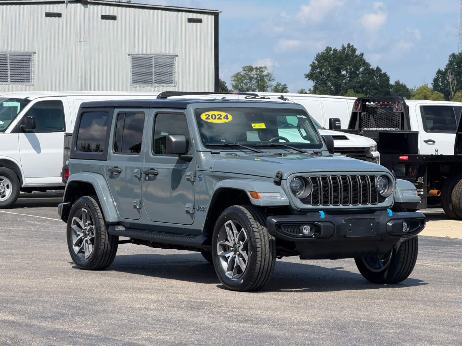 Used 2024 Jeep Wrangler Unlimited w/ Convenience Group