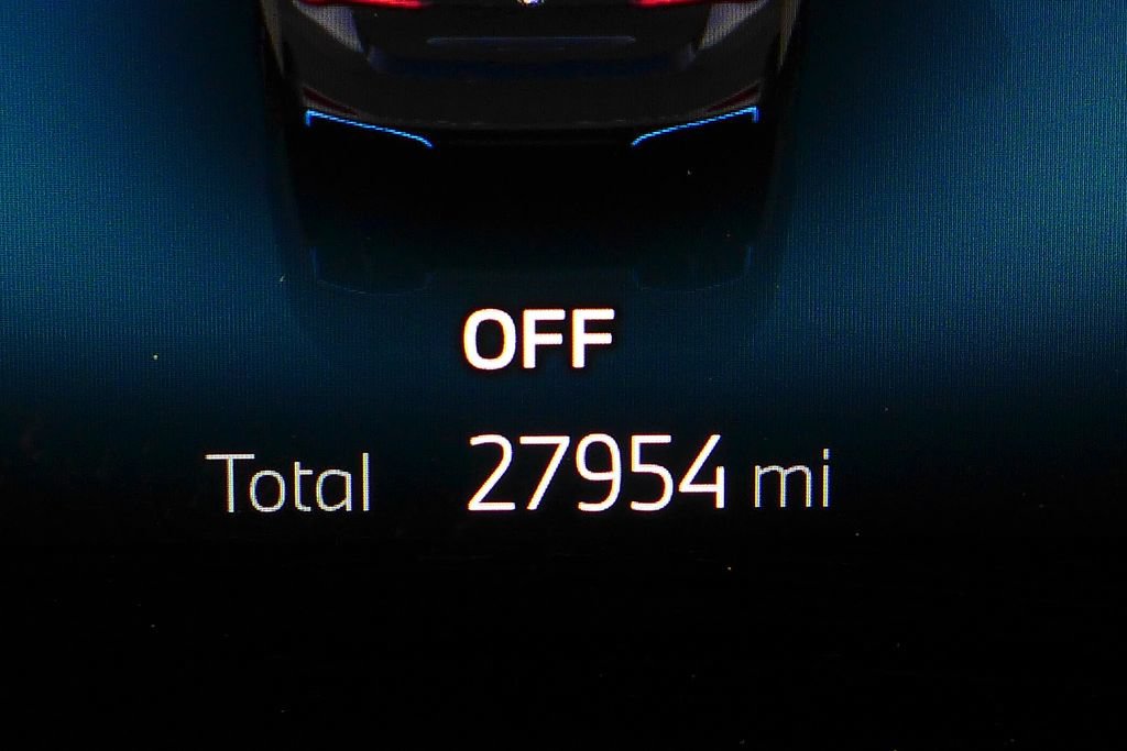 Certified 2023 BMW i4 eDrive35 w/ Premium Package RWD image 32