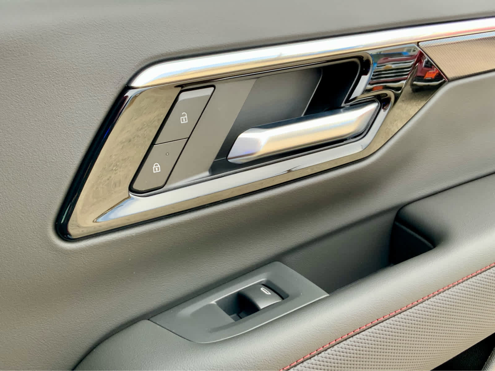 New 2026 Chevrolet Suburban RST image 54