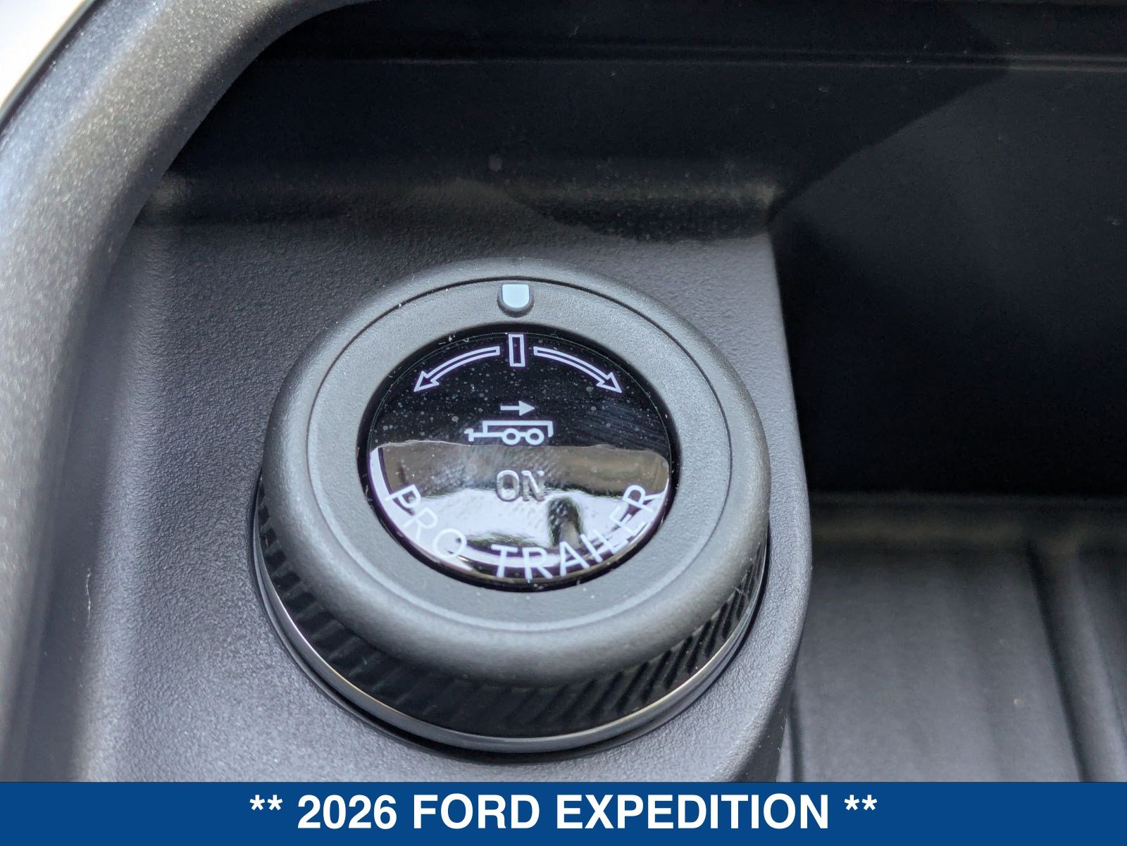 New 2026 Ford Expedition Active RWD image 38