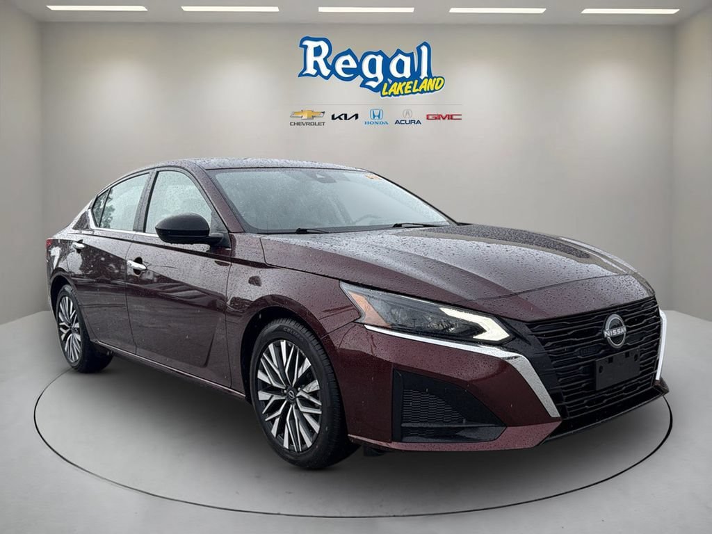 Used 2025 Nissan Altima 2.5 SV