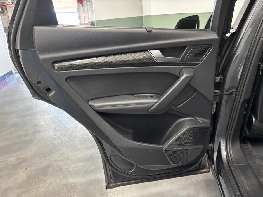 Used 2018 Audi SQ5 Premium Plus w/ Navigation Package image 30