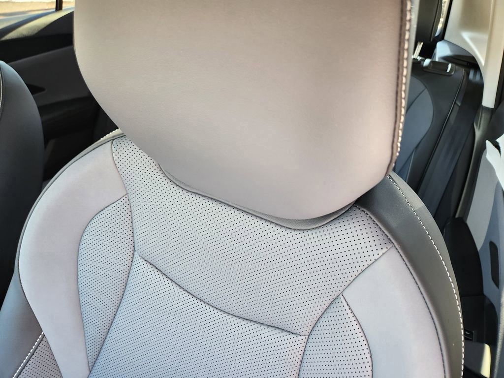 New 2026 Volkswagen Tiguan SE image 6