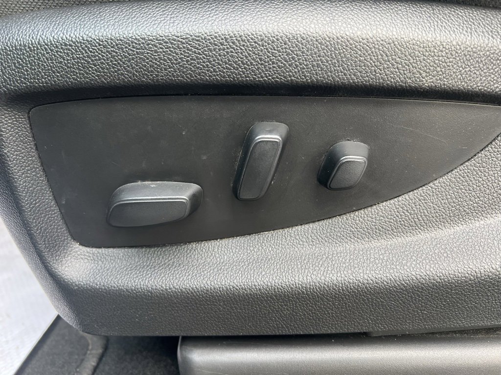 Used 2020 Chevrolet Tahoe LS w/ Enhanced Driver Alert Package image 19