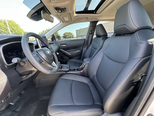Certified 2026 Toyota Corolla Cross XLE w/ Convenience Package FWD image 28