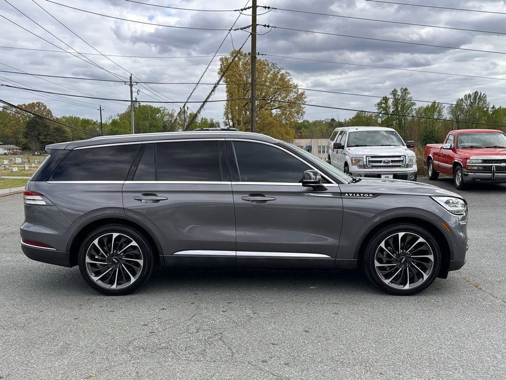 Used 2023 Lincoln Aviator Reserve w/ Equipment Group 201A image 10