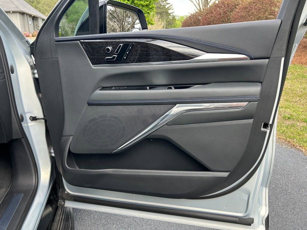 Used 2025 Cadillac Escalade IQ Sport 1 w/ Smart Trailering package image 67
