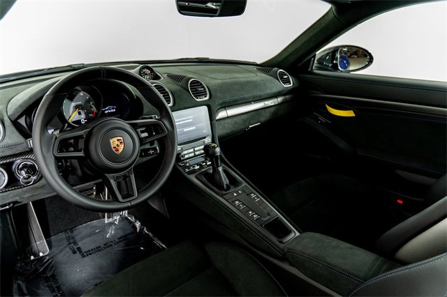 Used 2023 Porsche 718 Cayman GT4 RS image 2