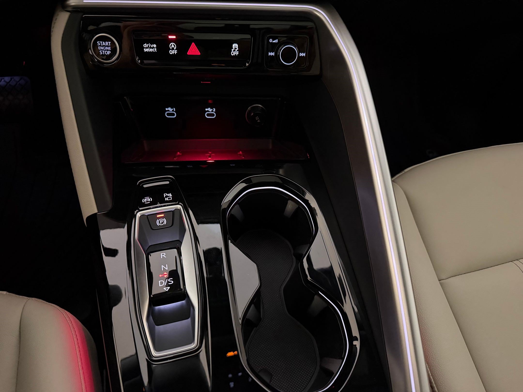 New 2026 Audi Q5 Premium Plus w/ Premium Plus AWD/4WD image 18