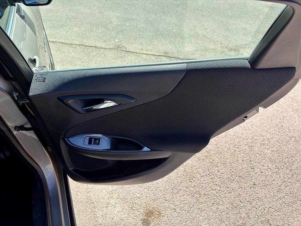 Used 2024 Chevrolet Malibu LT image 29