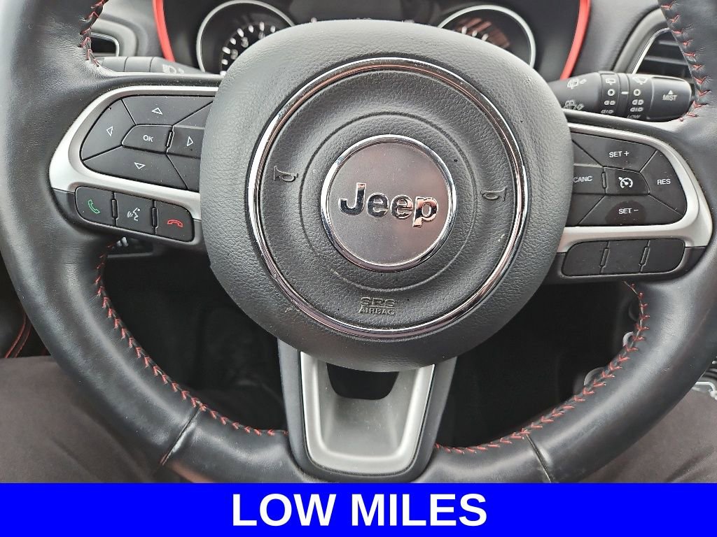 Used 2017 Jeep Compass Trailhawk w/ Navigation Group AWD/4WD image 14