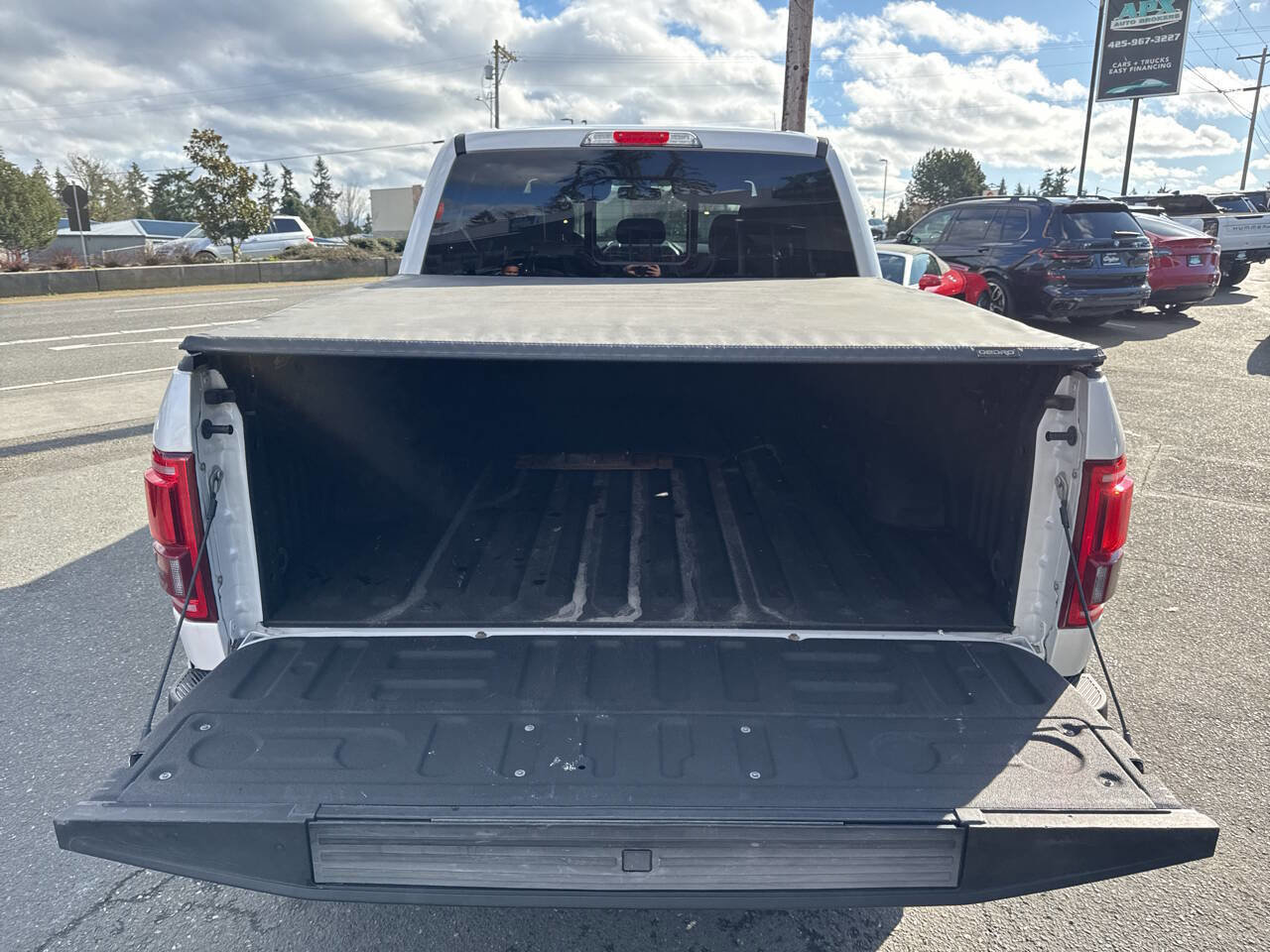 Used 2017 Ford F150 Lariat w/ Equipment Group 502A Luxury image 5