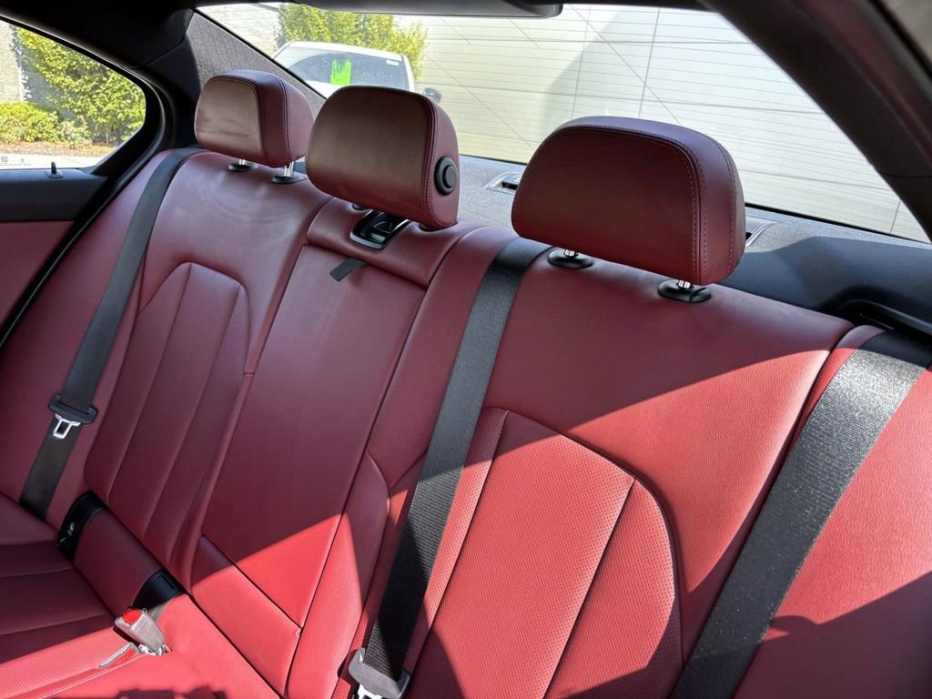 Certified 2025 BMW 330i xDrive Sedan image 28