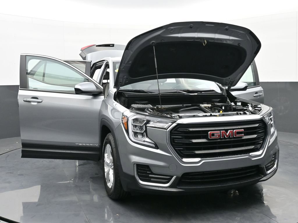 Used 2024 GMC Terrain SLE image 44