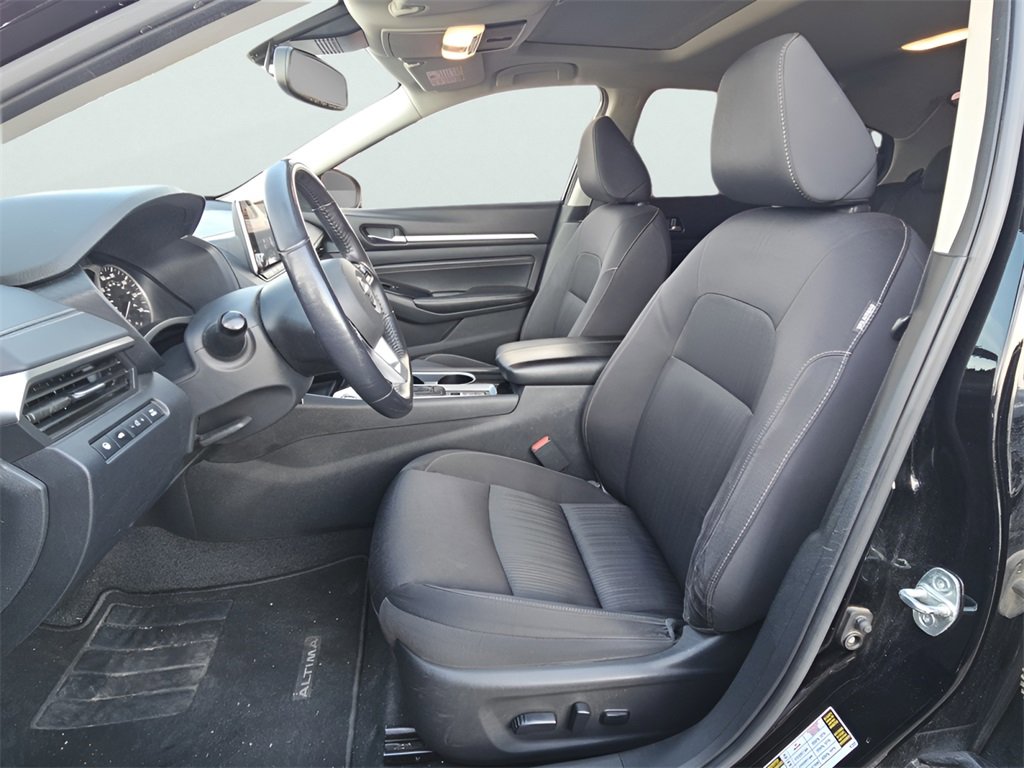 Used 2020 Nissan Altima 2.5 SV image 13