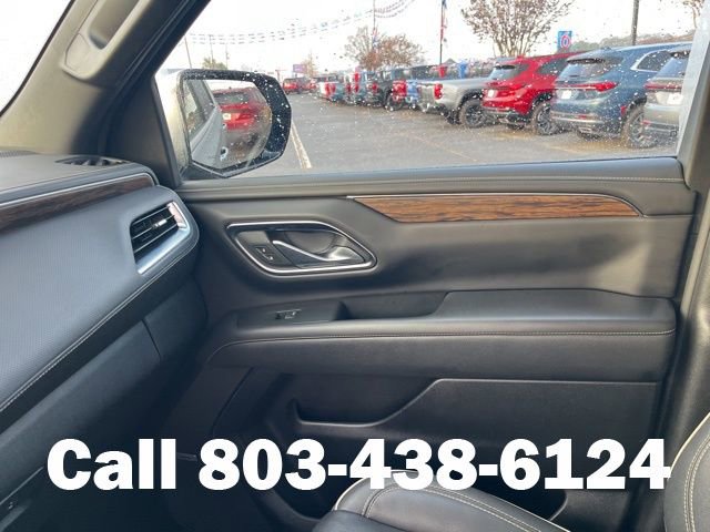 Used 2024 Chevrolet Suburban Premier RWD image 30