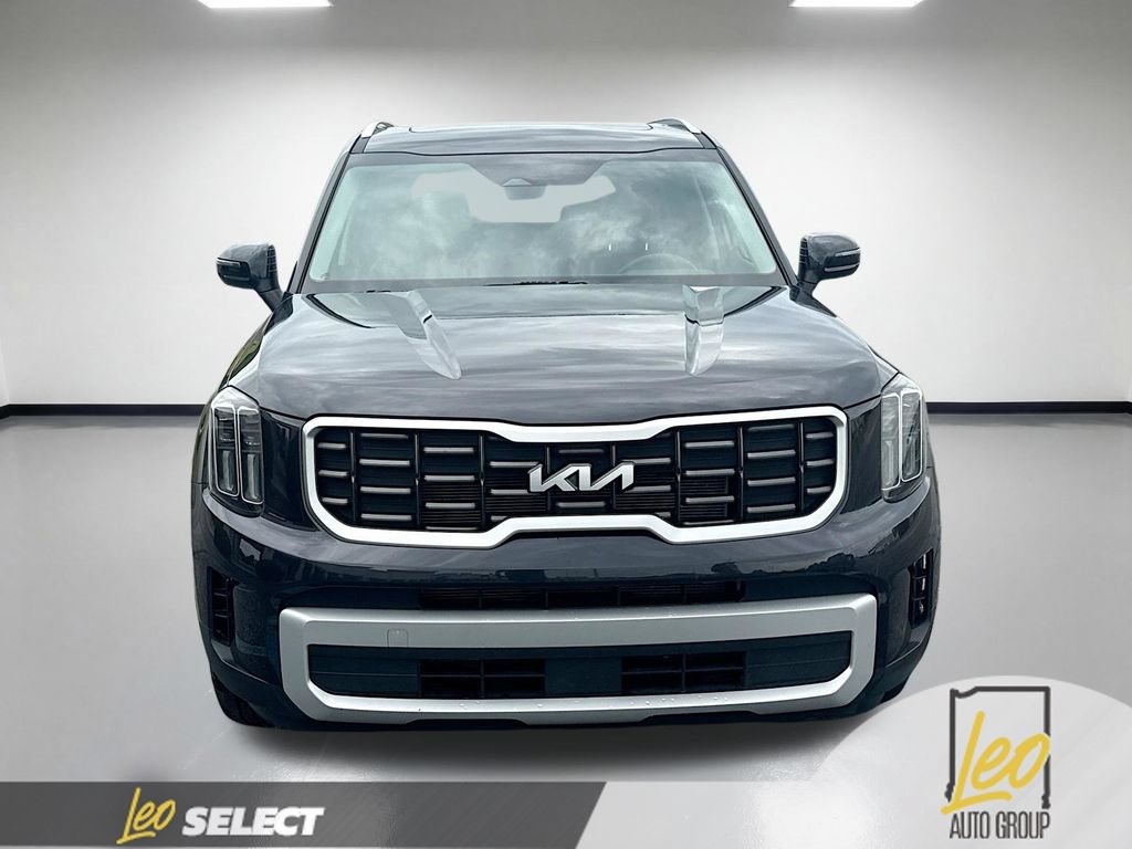 Used 2025 Kia Telluride S AWD/4WD image 2