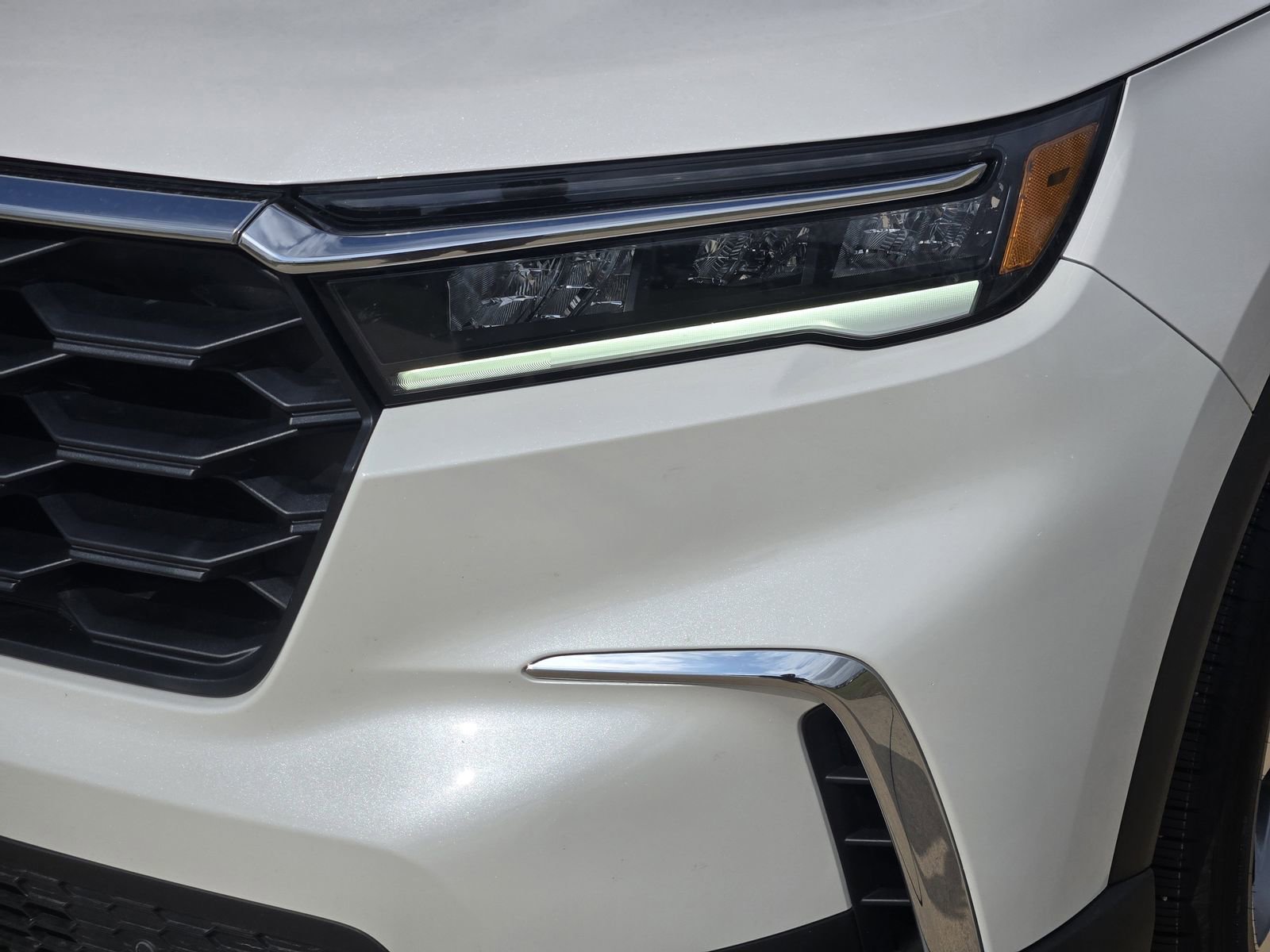 Certified 2025 Honda Pilot EX-L image 9