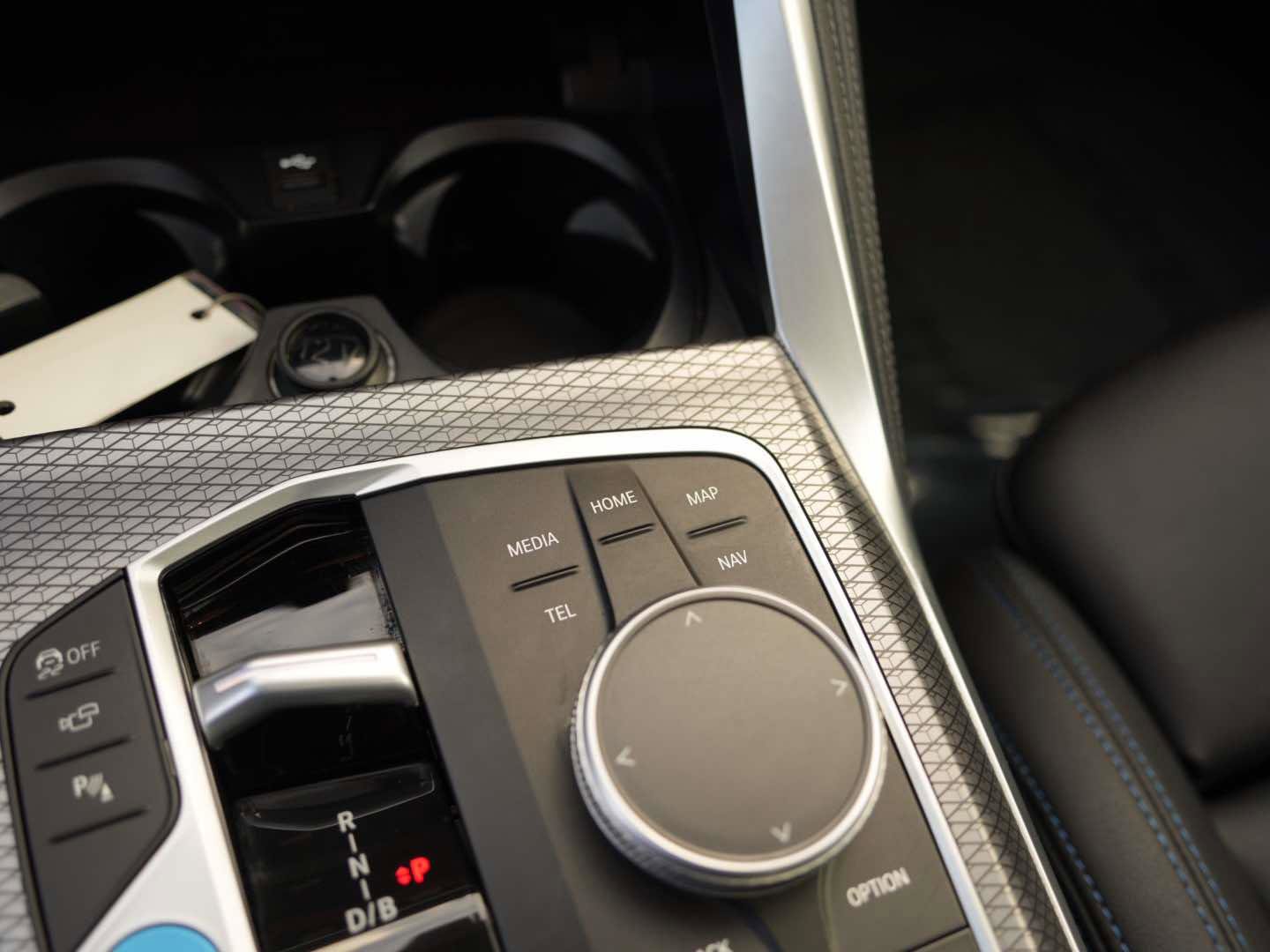 Certified 2025 BMW i4 xDrive40i image 9