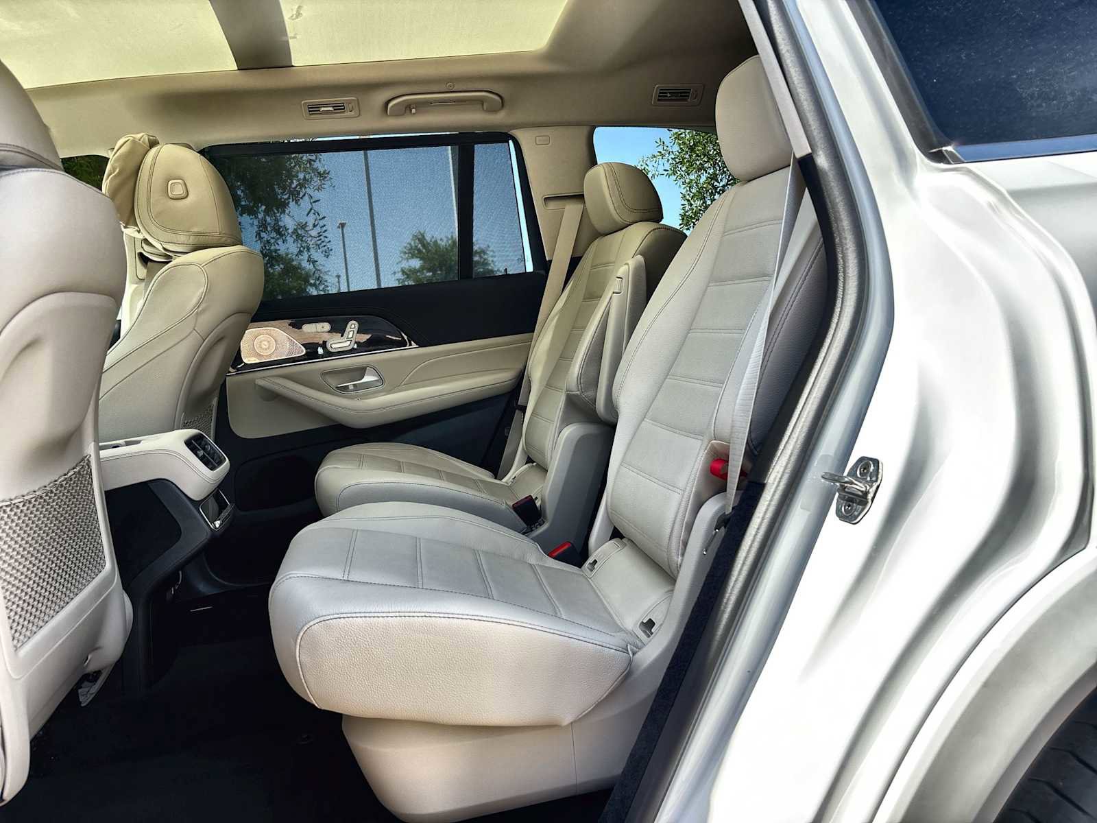 New 2026 Mercedes-Benz GLS 450 4MATIC image 4