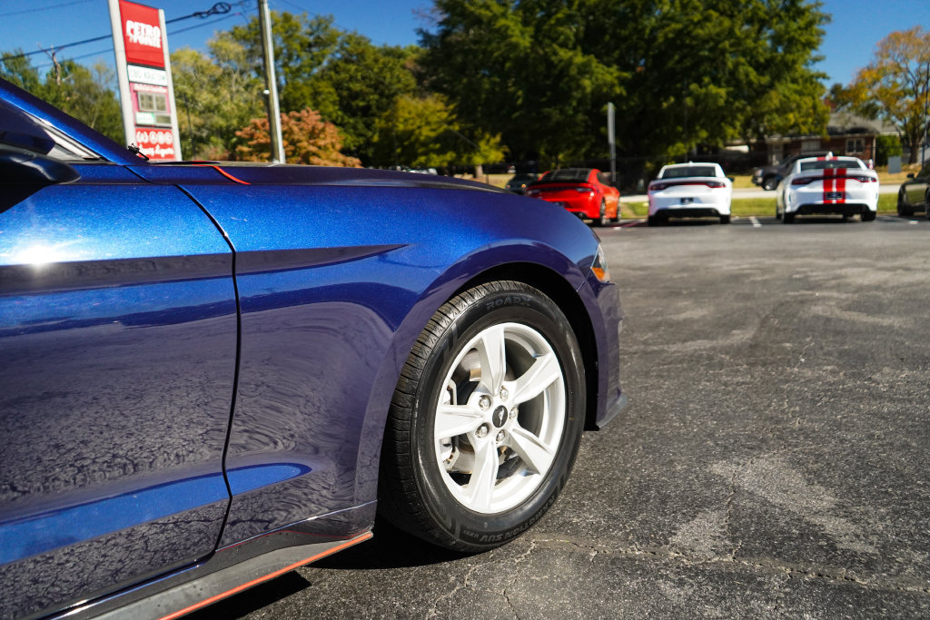 Used 2020 Ford Mustang Coupe RWD image 18