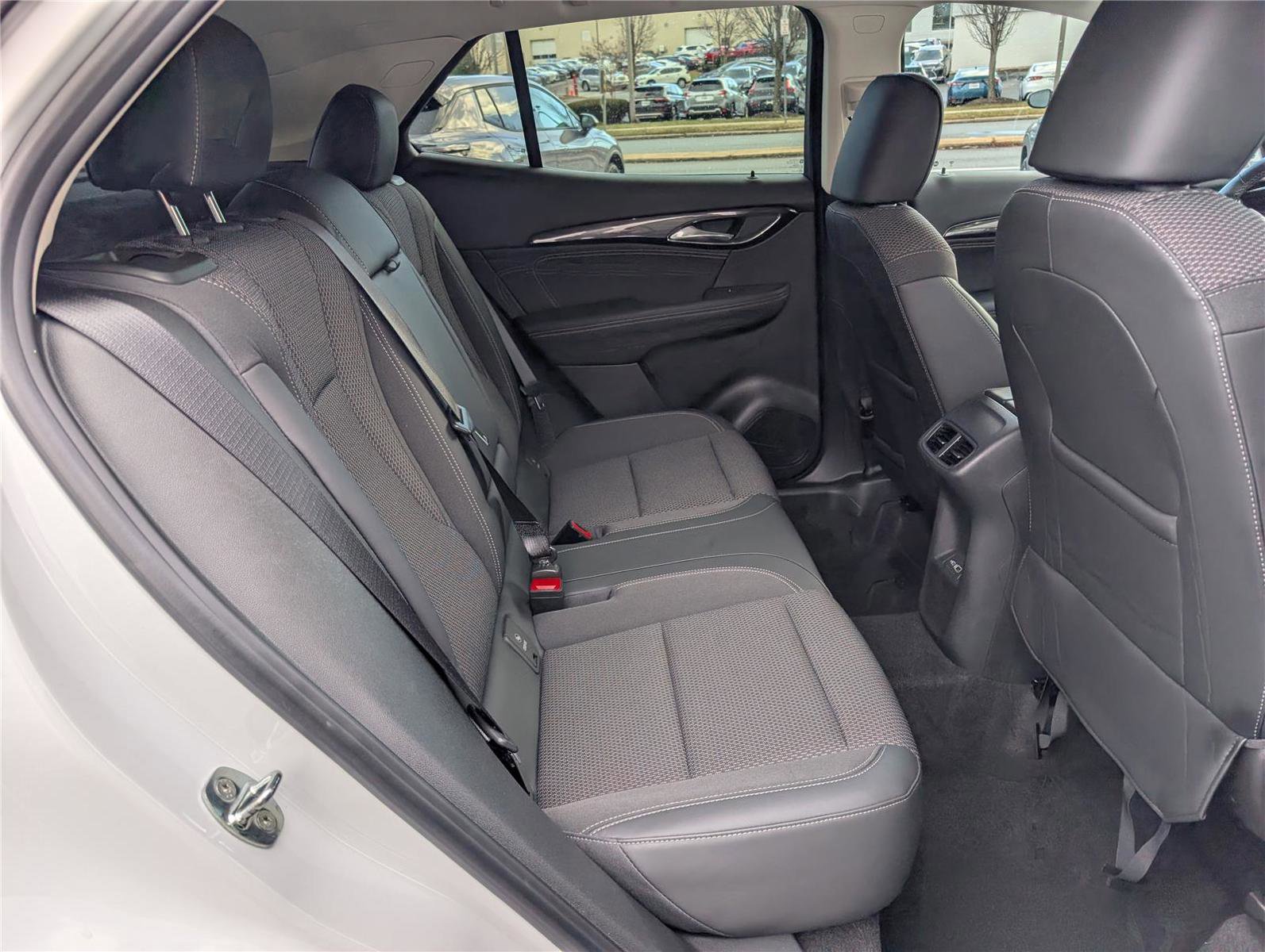 Used 2023 Buick Envision Preferred image 12