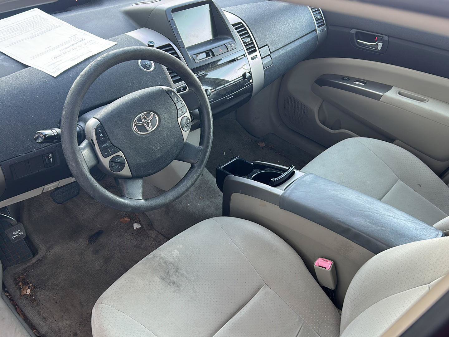 Used 2007 Toyota Prius w/ Pkg 4 FWD image 8