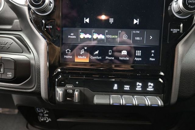 Used 2025 RAM 2500 Big Horn AWD/4WD image 26