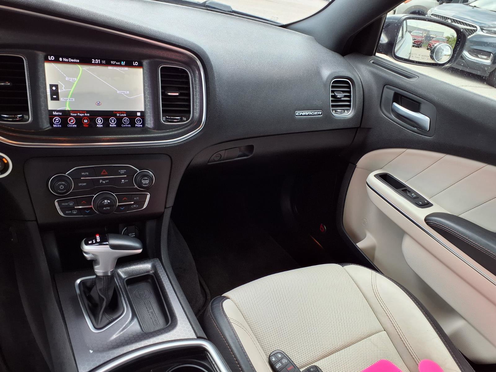 Used 2017 Dodge Charger SXT w/ AWD Plus Group image 5