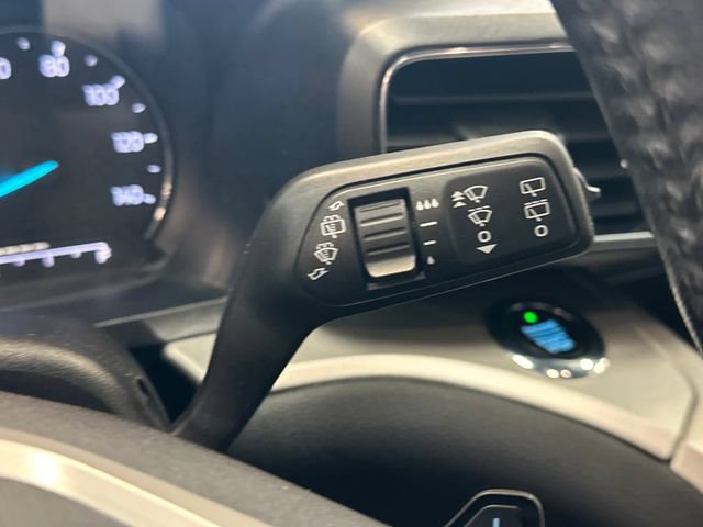 Used 2020 Ford Explorer XLT w/ Equipment Group 202A AWD/4WD image 39