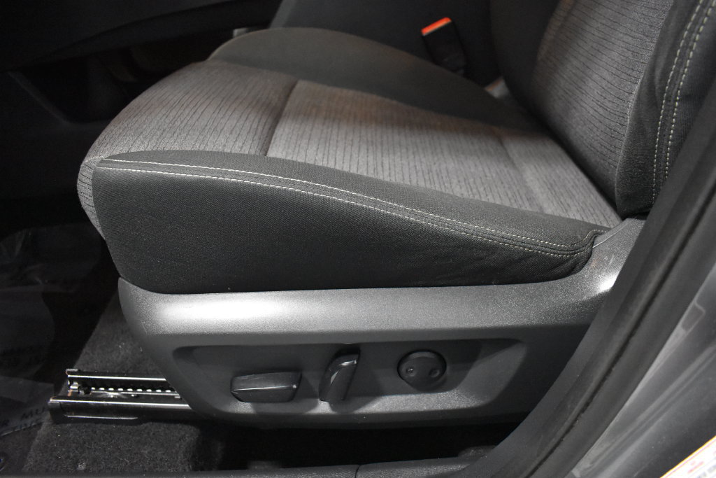 Used 2021 Nissan Rogue SV AWD/4WD image 18