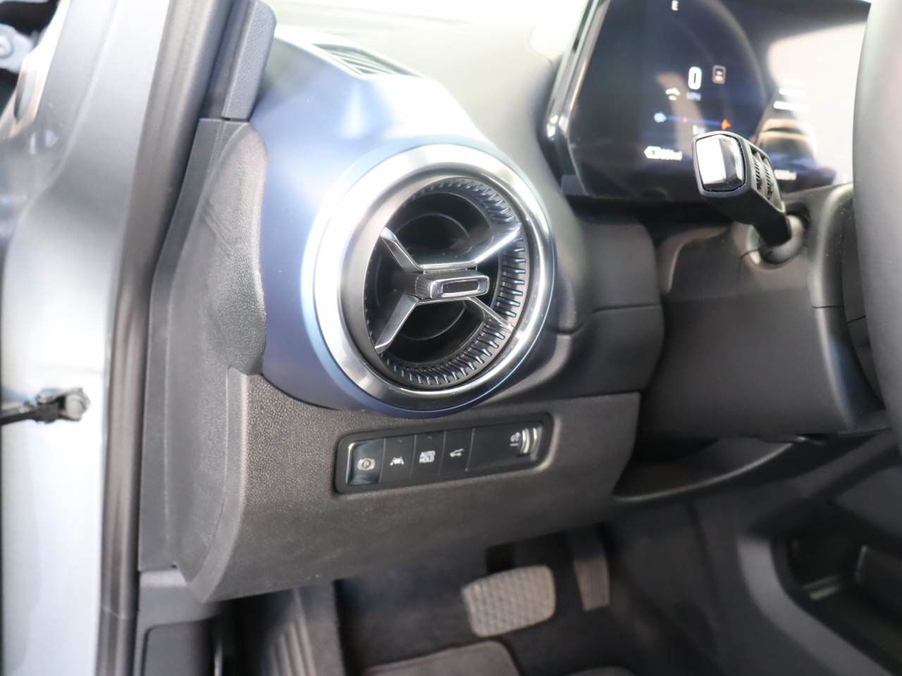 Used 2024 Chevrolet Equinox EV LT w/ LPO, Active Package FWD image 13