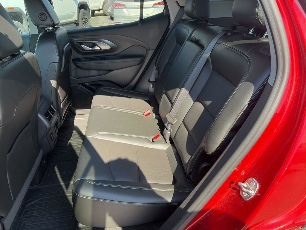 Used 2024 GMC Terrain SLT AWD/4WD image 13