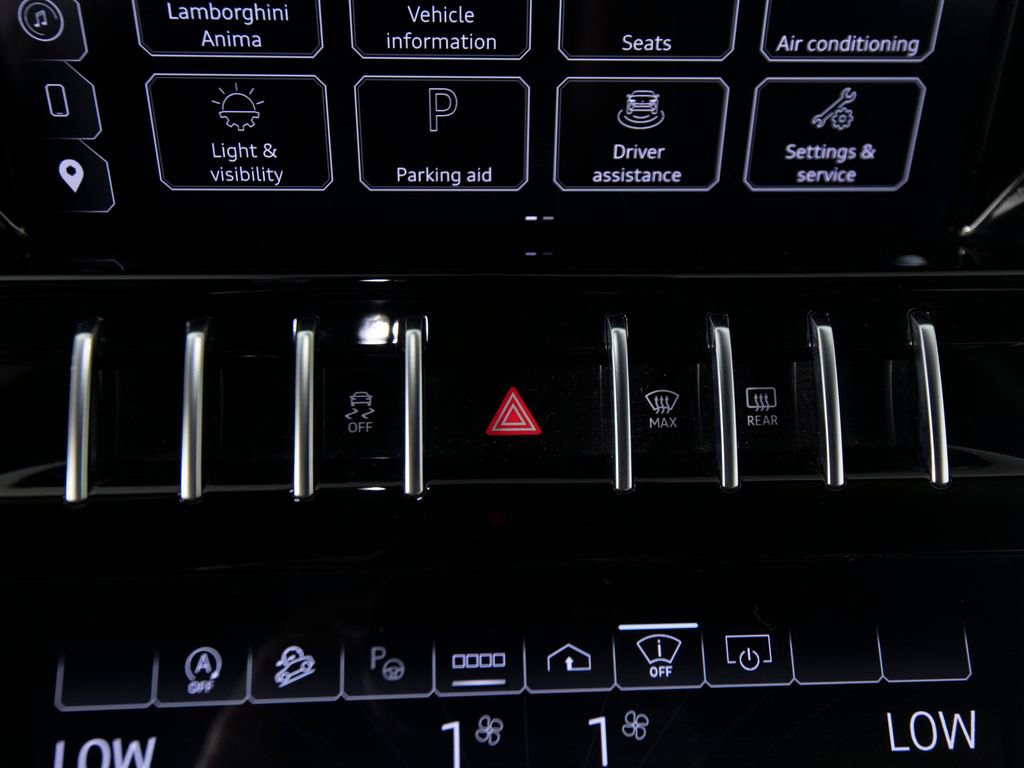 Used 2024 Lamborghini Urus S AWD/4WD image 23