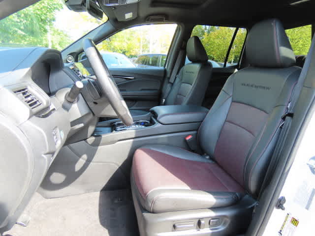 Used 2024 Honda Ridgeline Black Edition image 12