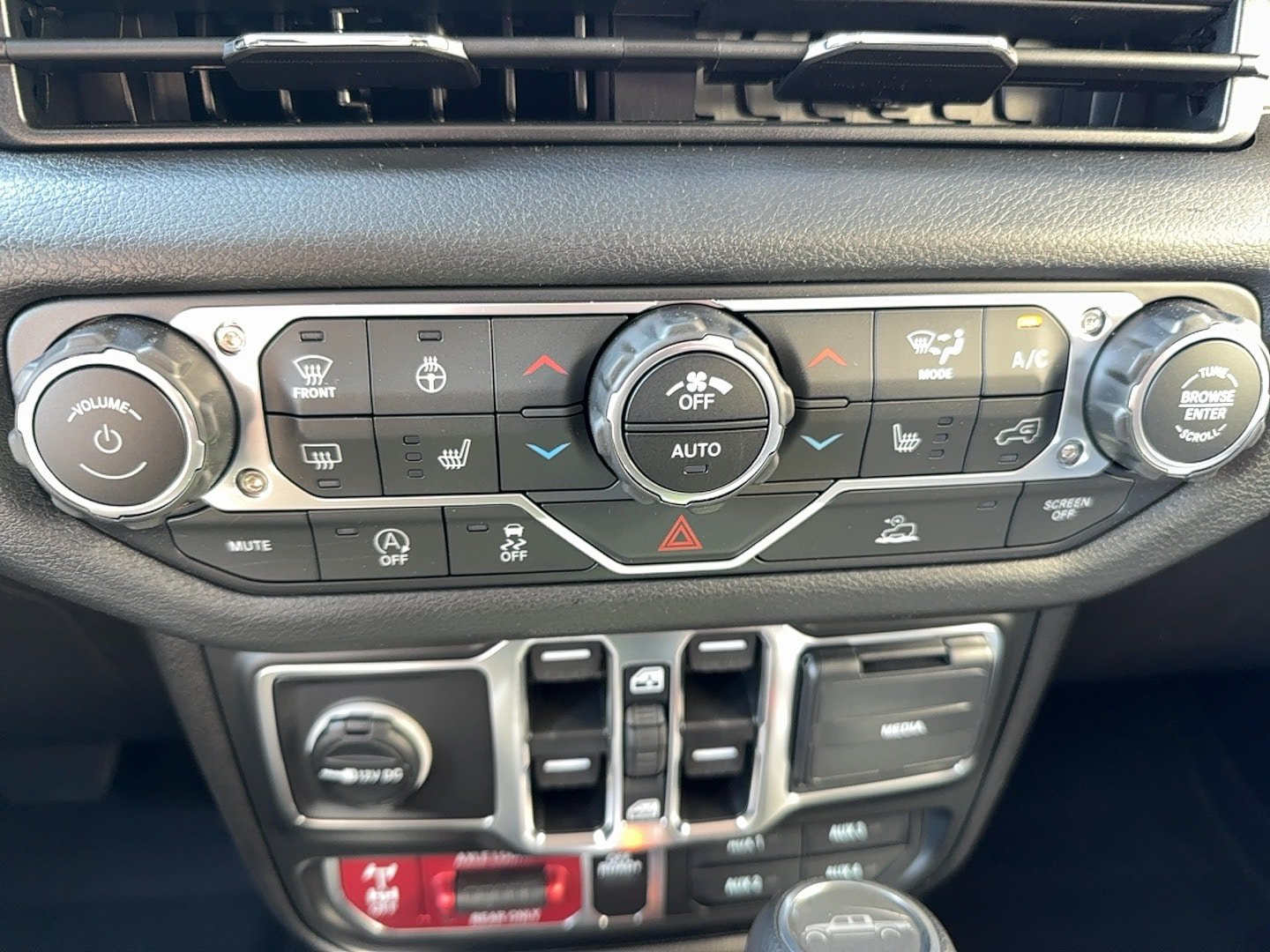 New 2025 Jeep Gladiator Sport AWD/4WD image 22