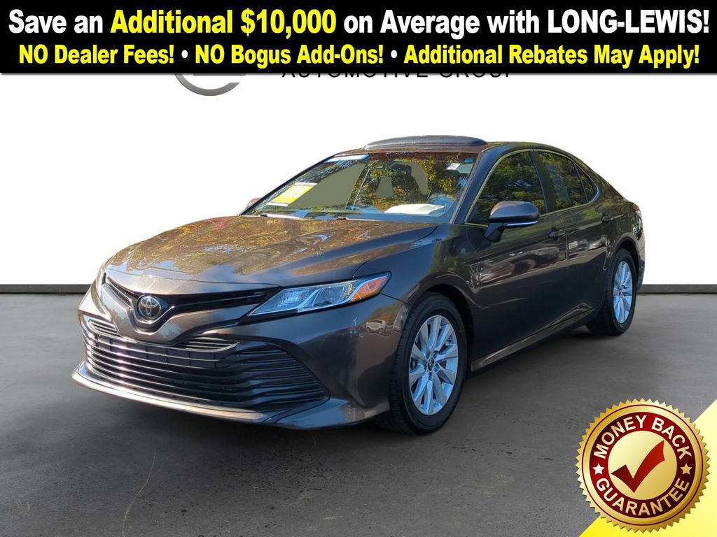 Used 2018 Toyota Camry LE image 1