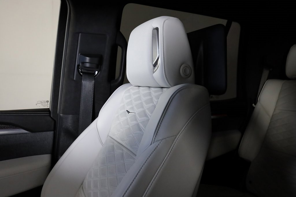 Used 2025 Cadillac Escalade V image 46