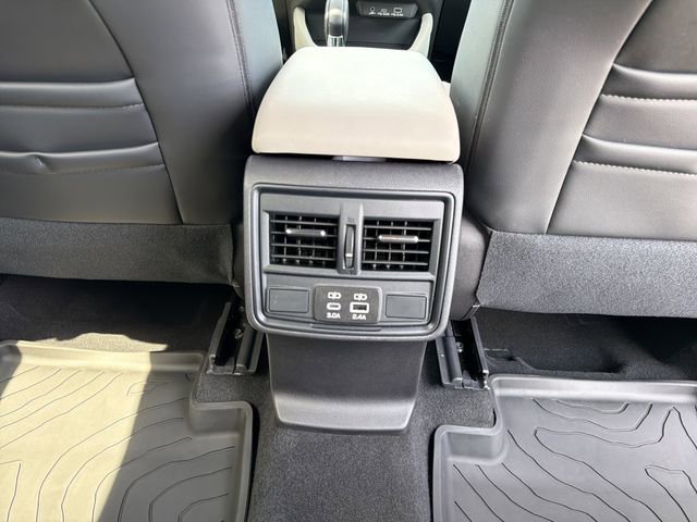 Used 2026 Subaru Forester Premium AWD/4WD image 20